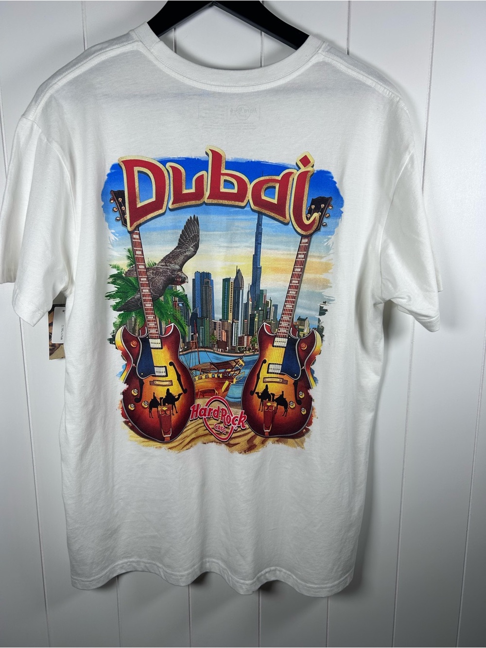 Hard Rock Cafe Dubai Graphic Tee Size Large NWT - Picture 7 of 10